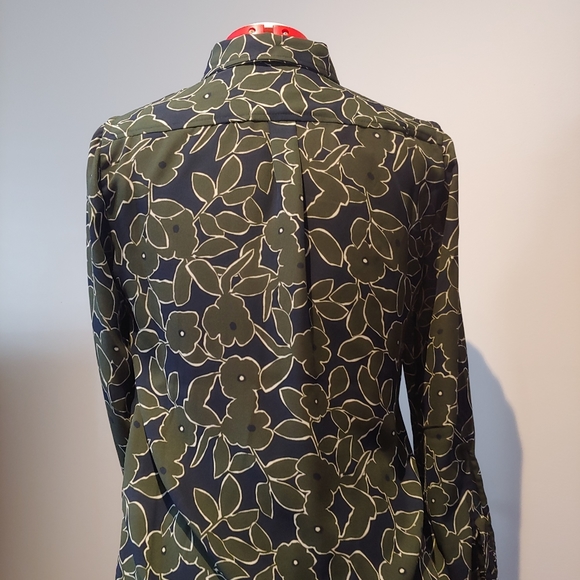 Banana Republic Boyfriend Fit Split Sleeve Floral Print Blouse - Picture 2 of 7